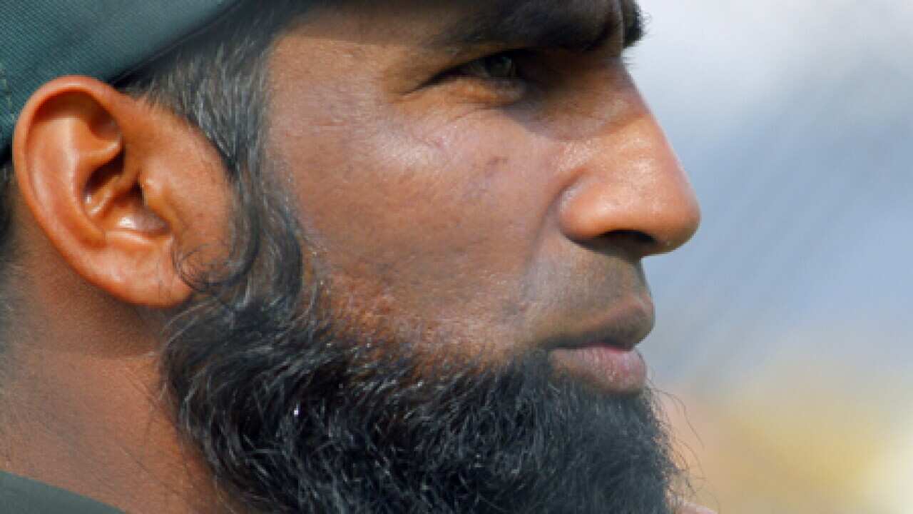 yousuf_thirdtest_aap_b_100116_1279721184