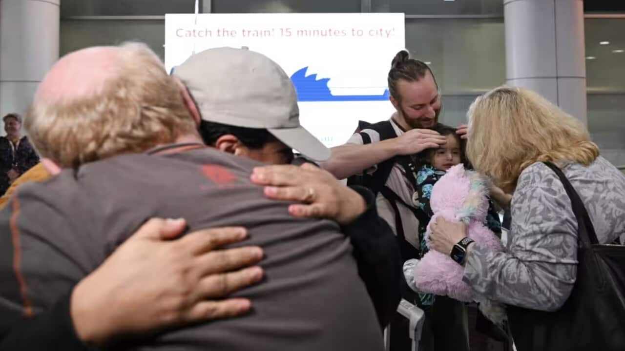 Australians in Israel return home