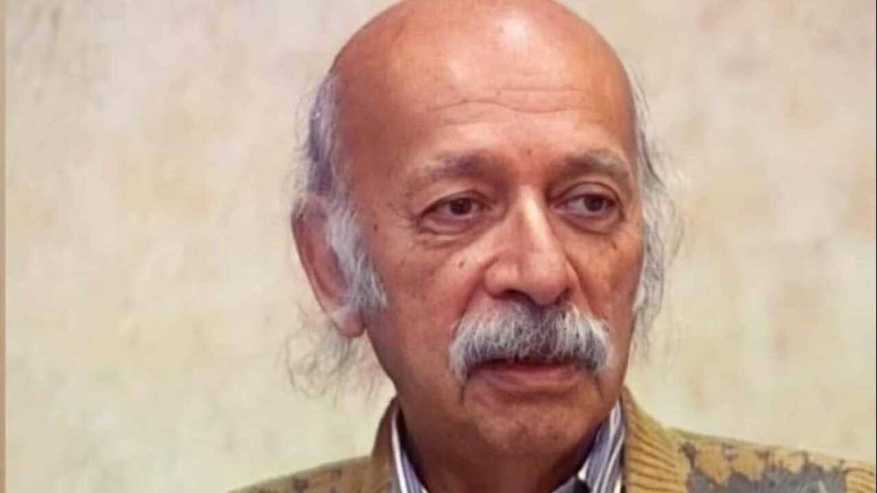 الشاعر العراقي الراحل مظفر النواب