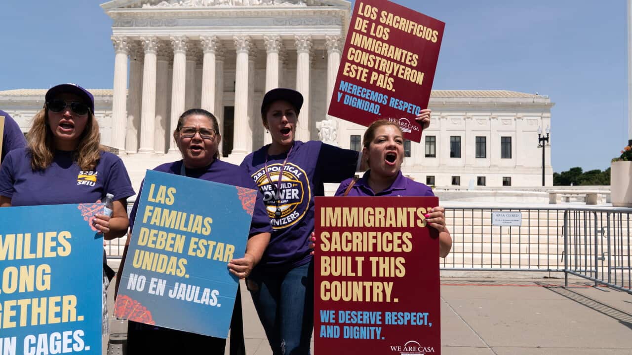 APTOPIX Supreme Court Immigration