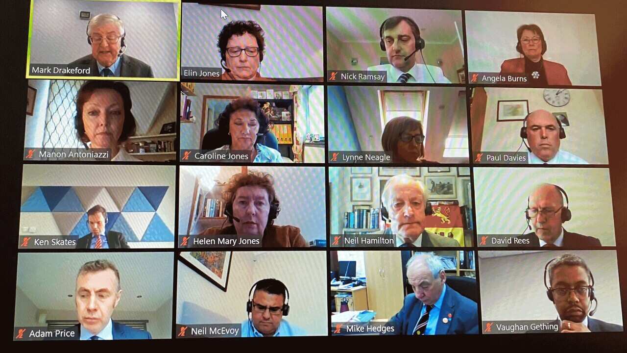 Even the Welsh Assembly of Assembly Members take part in the plenary session by Zoom.