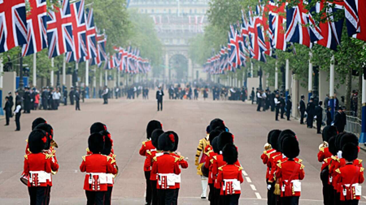 royal_wedding_square_L_110429_getty_690168152