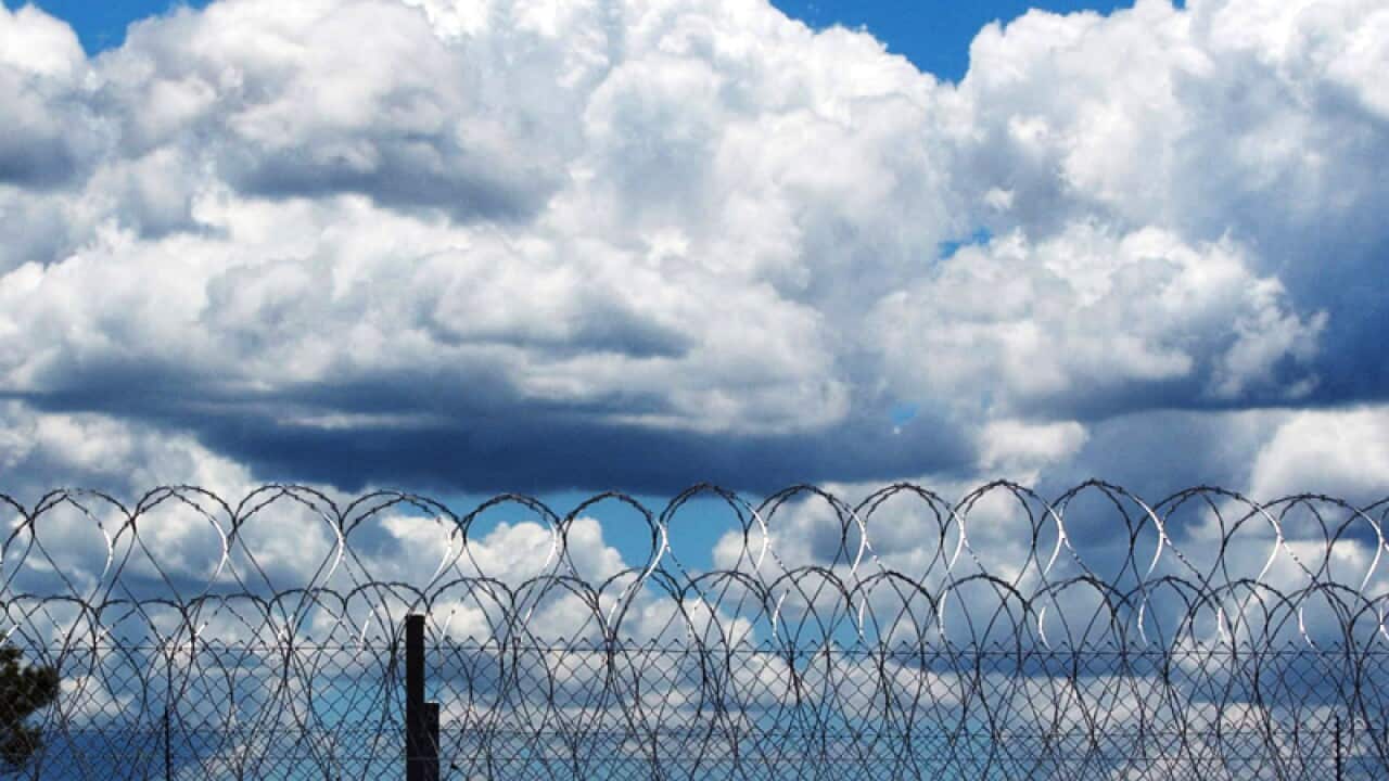 tock Image of razor wire