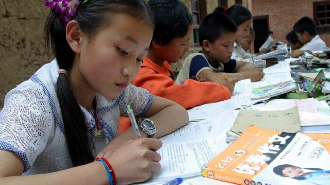china_schools_120915_aap_b_386359649