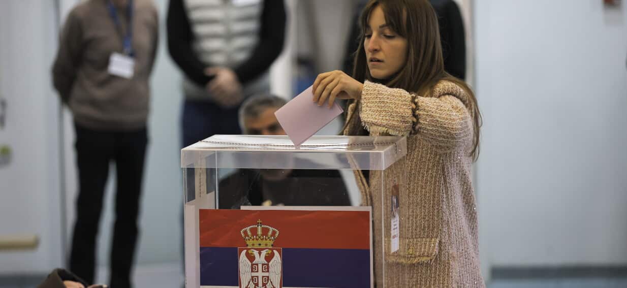 Youth wave shakes Belgrade as record Serbian turnout challenges Vucic