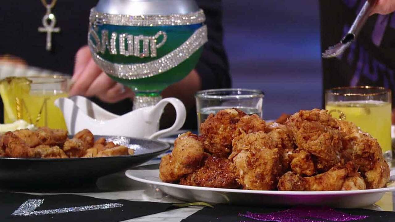Martha and Snoop's Potluck Dinner Party fried chicken