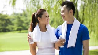 Warming up before exercise helps boost performance and prevent injuries. (Illustration)