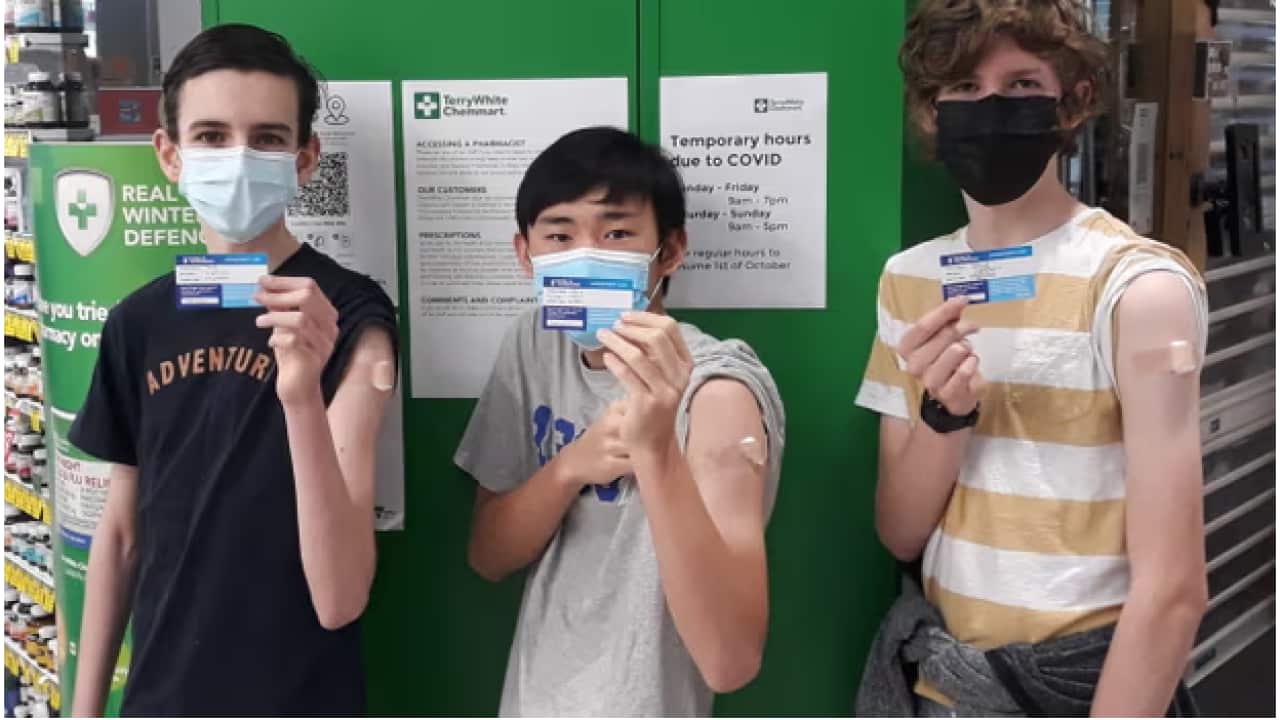 Jack Graffeo, Wesley Mu and Darcy Hersbach in 2021 CovidbaseAU.png