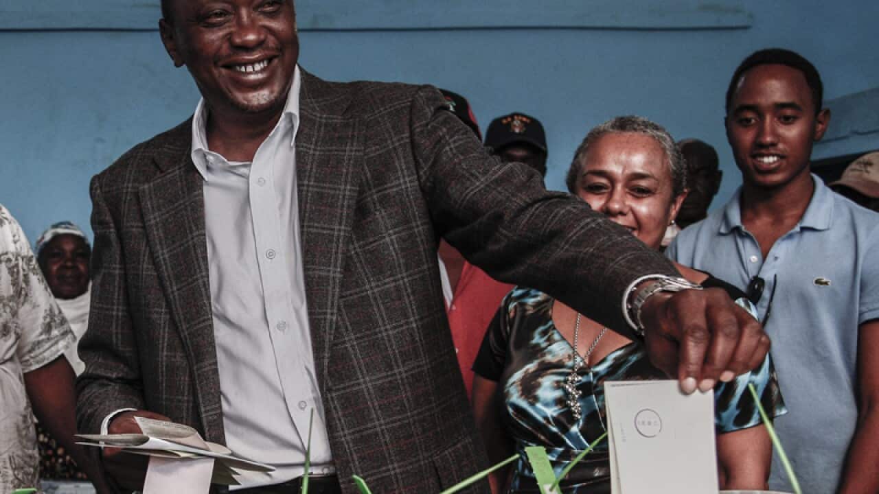 Kenyatta early leader in tense Kenya vote