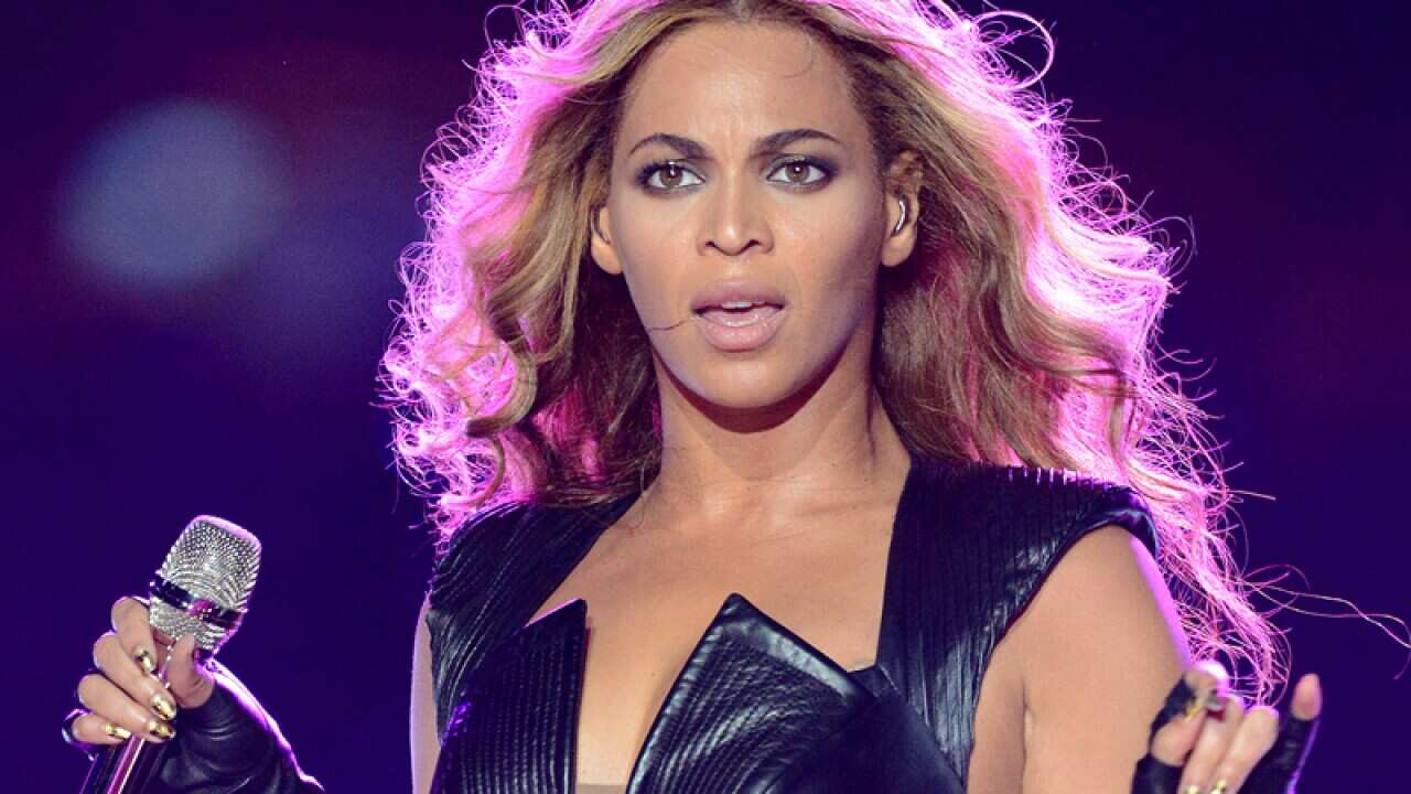 Beyonce performs