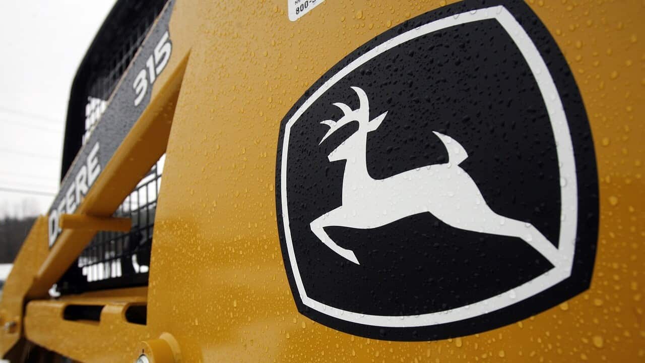 A John Deere logo.