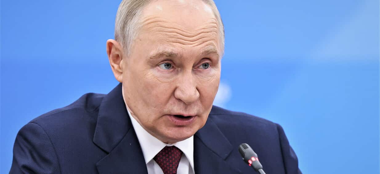 Putin says 'no point' meeting with Zelenskyy, vowing to double down on war efforts