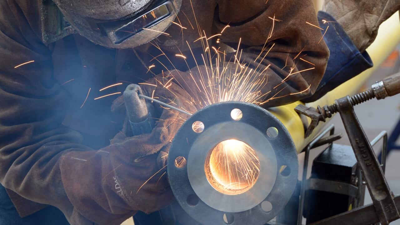 US economy adds jobs, rate stays at 7.8%