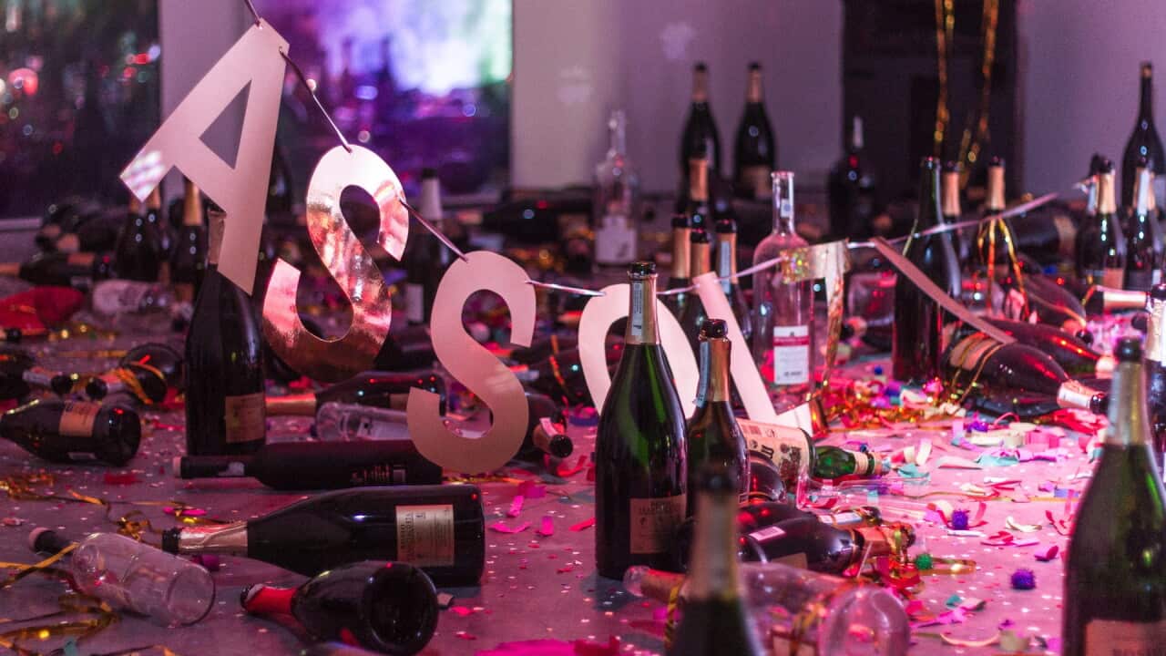 Cleaners mistake art work for rubbish, throw it out | SBS News