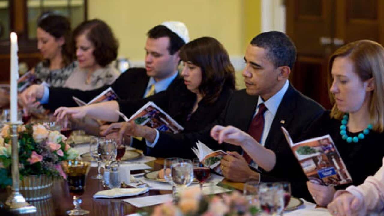 obama_passover_100330_B_AP_1158428773