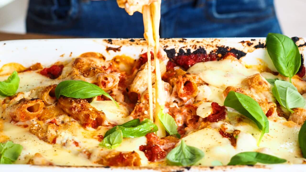 Baked rigatoni (rigatoni al forno)