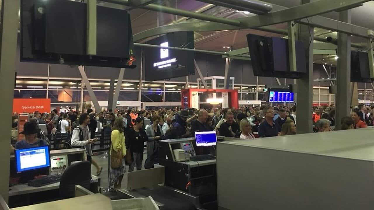 Sydney Airport glitch causes long queues
