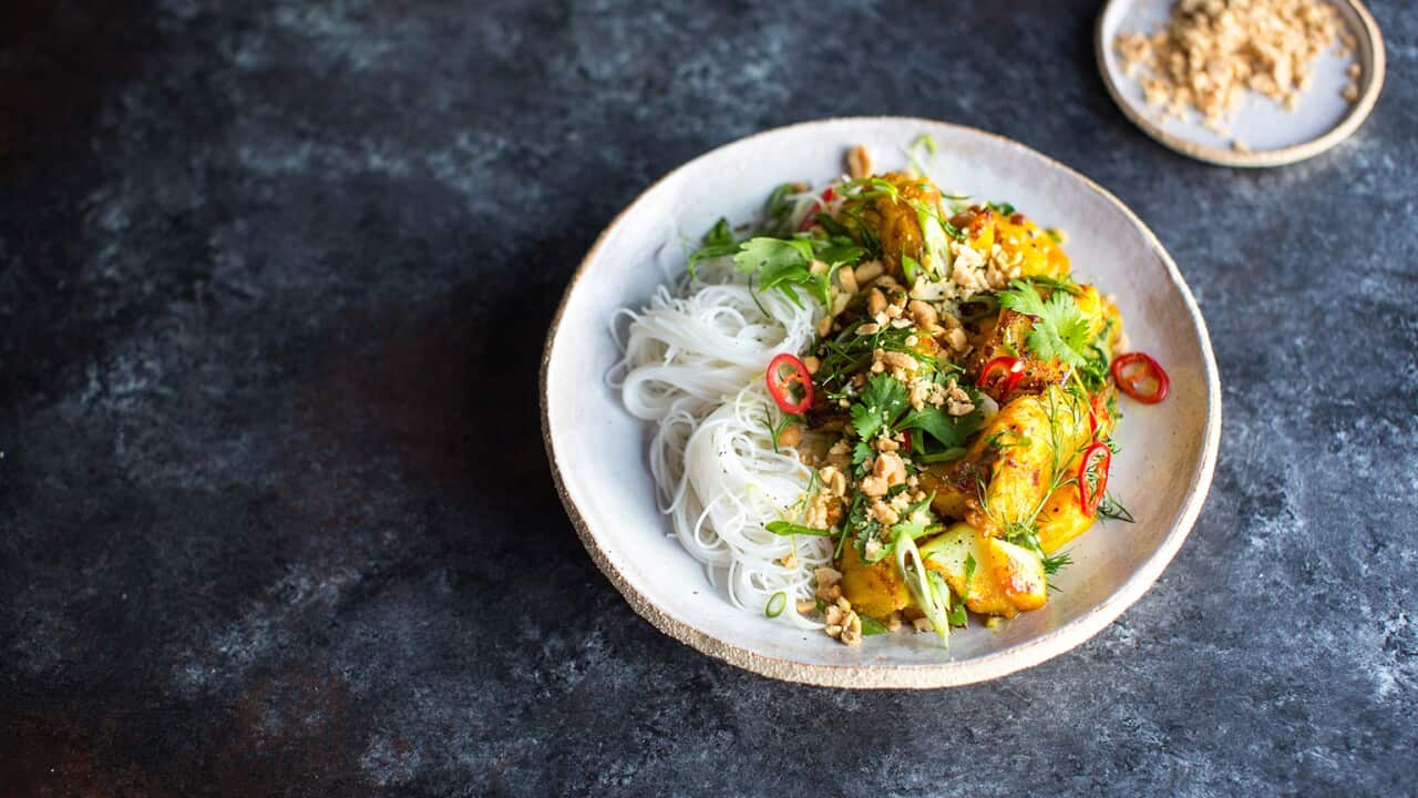 ietnamese_Turmeric_Dill_Fish_-_Donal_s_Super_Food_in_Minutes S01E03.jpg