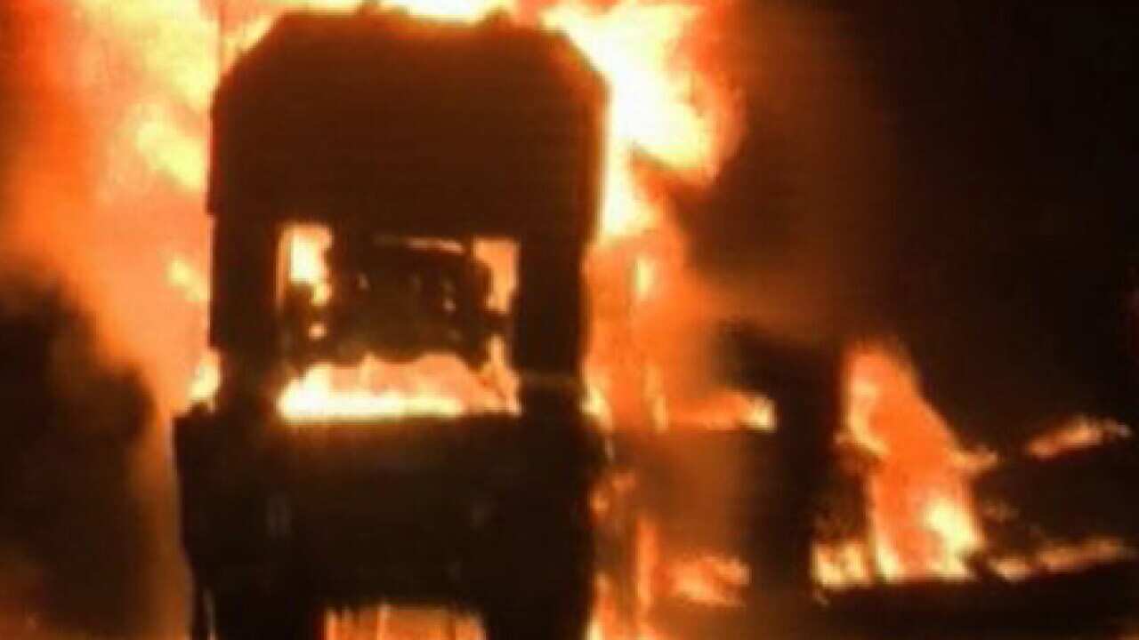 pakistan_NATO_truck_100609_B_geonews_1996801185