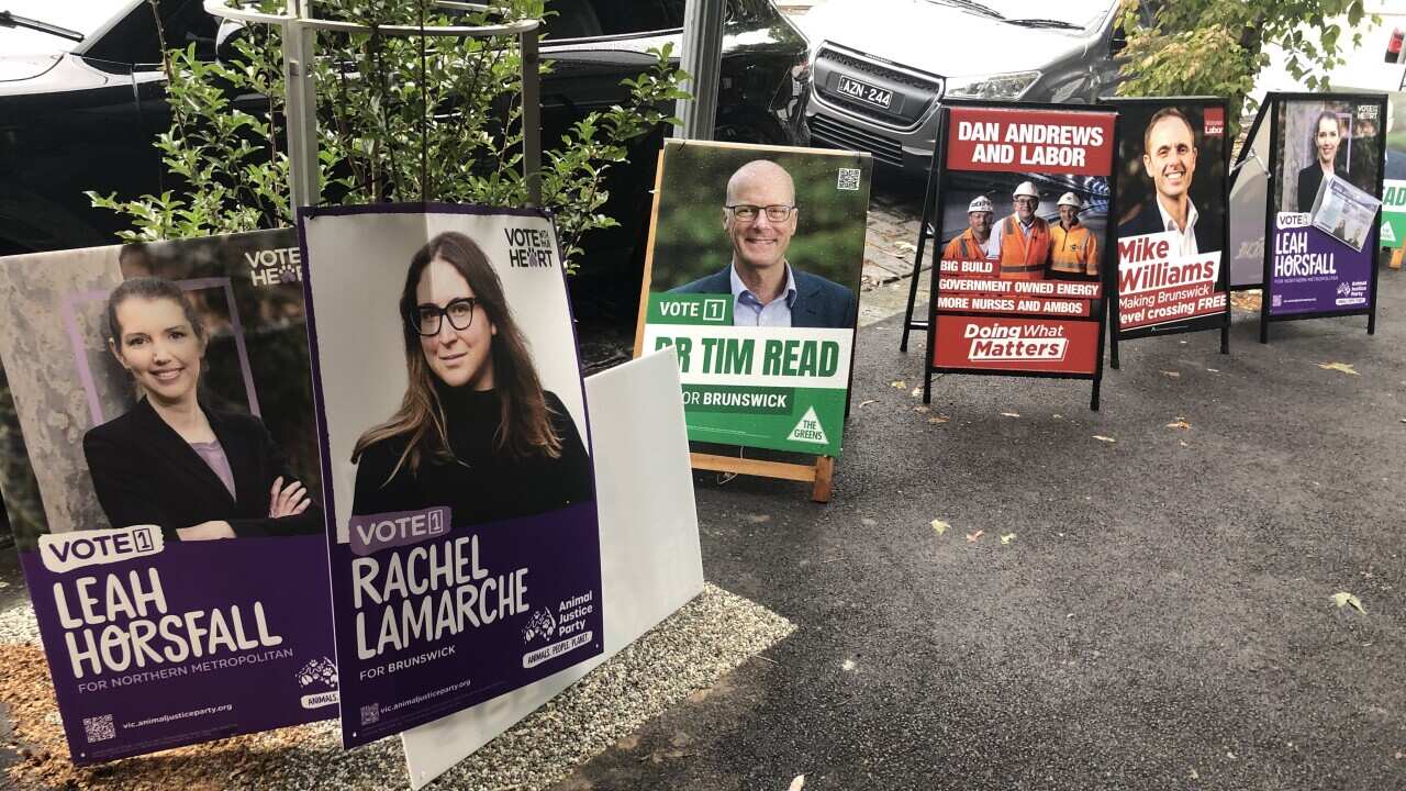Seggio aperto a Carlton per il voto anticipato.