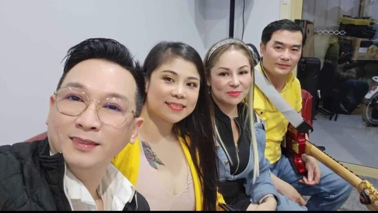 một số nghệ sĩ.jpg