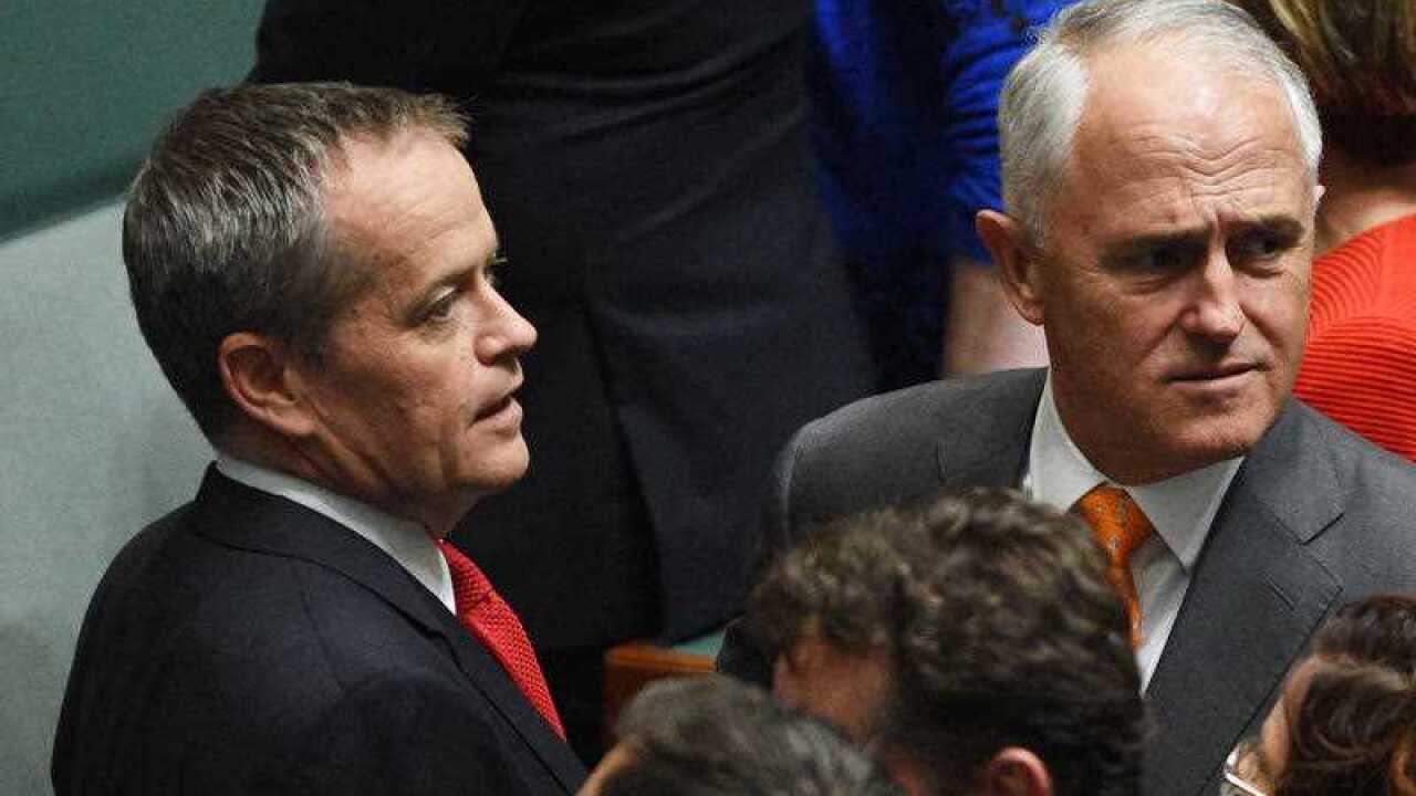 Leader of the Opposition Bill Shorten (L) and Prime Minister Malcolm Turnbull