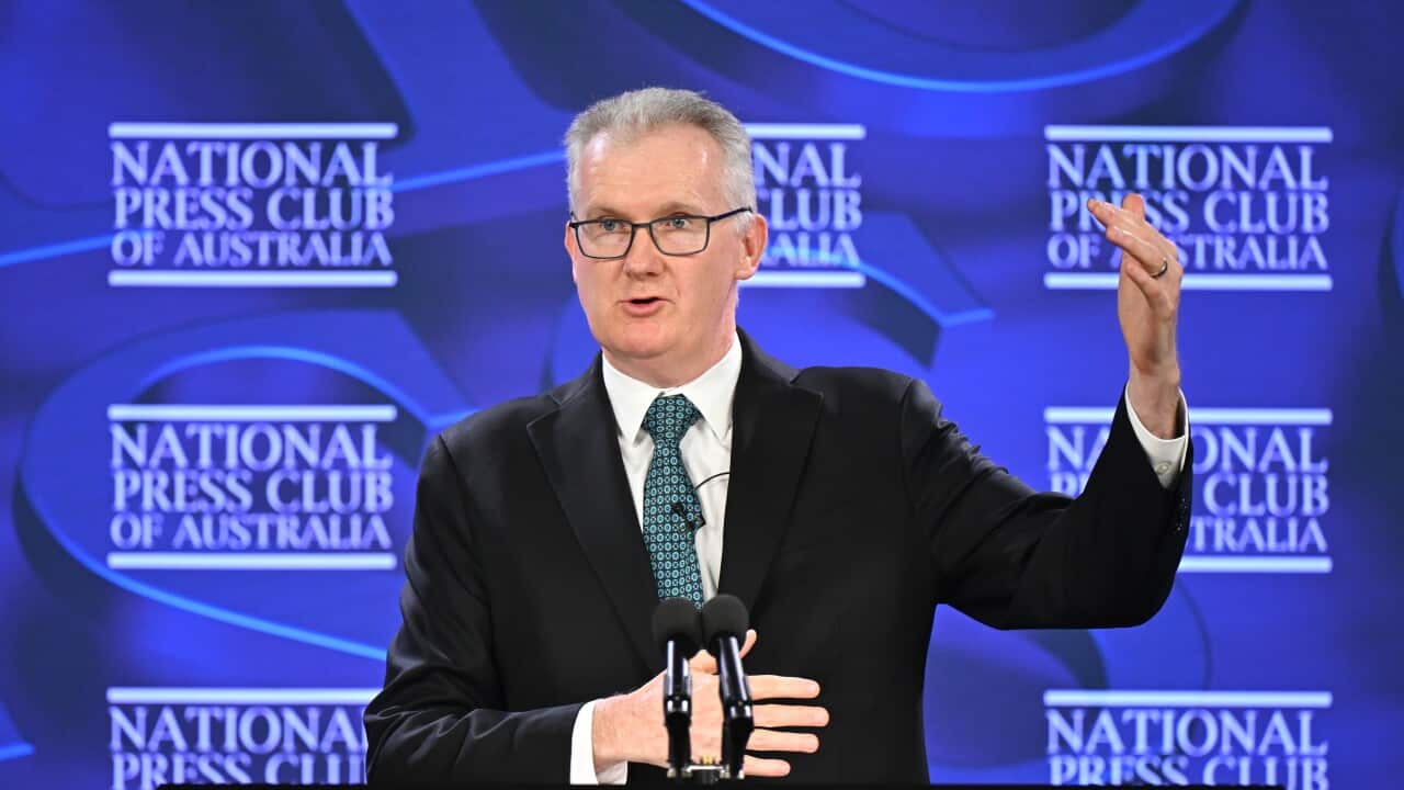 TONY BURKE PRESS CLUB