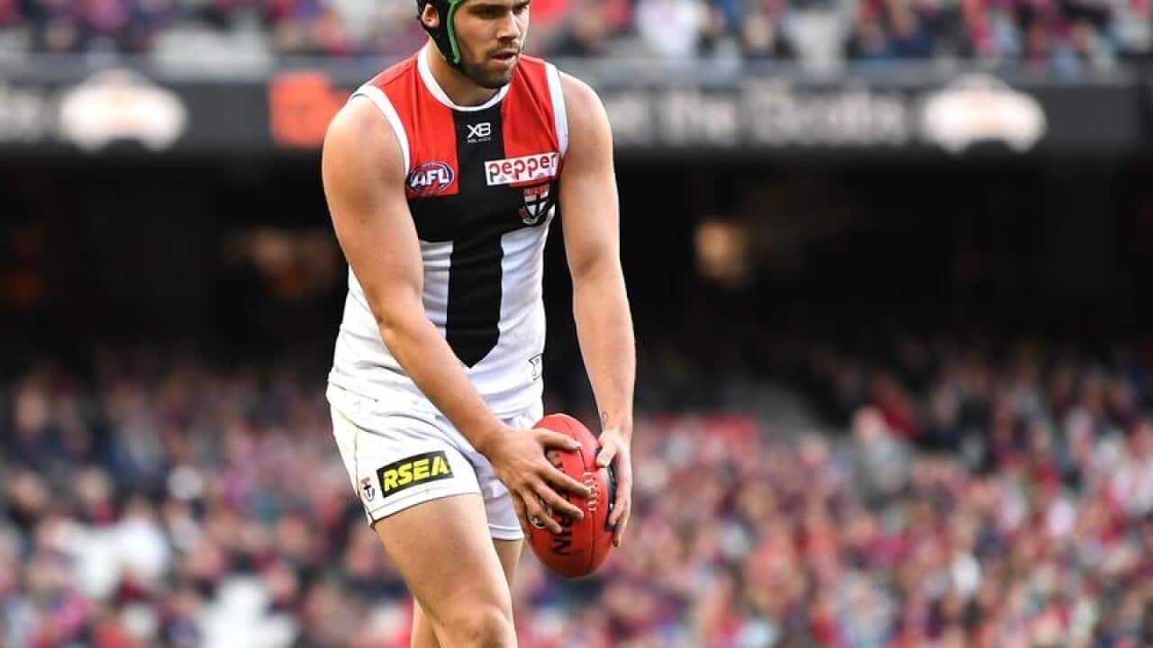 Paddy McCartin of the Saints runs in for a set shot