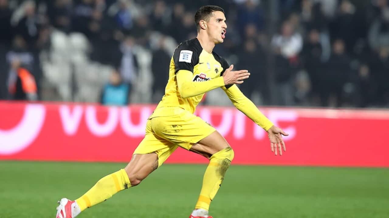 aek paok.jpg