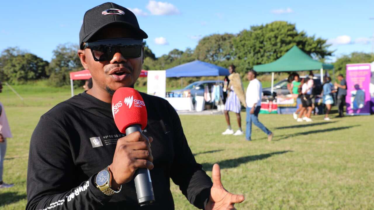 Rshino Legrand, msanii wa mziki wa Rhumba, Queensland, Australia