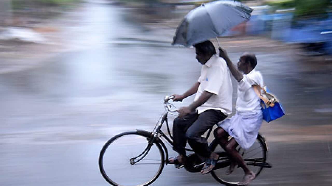 india_cyclone_100520_epa_aap_B_1620381988