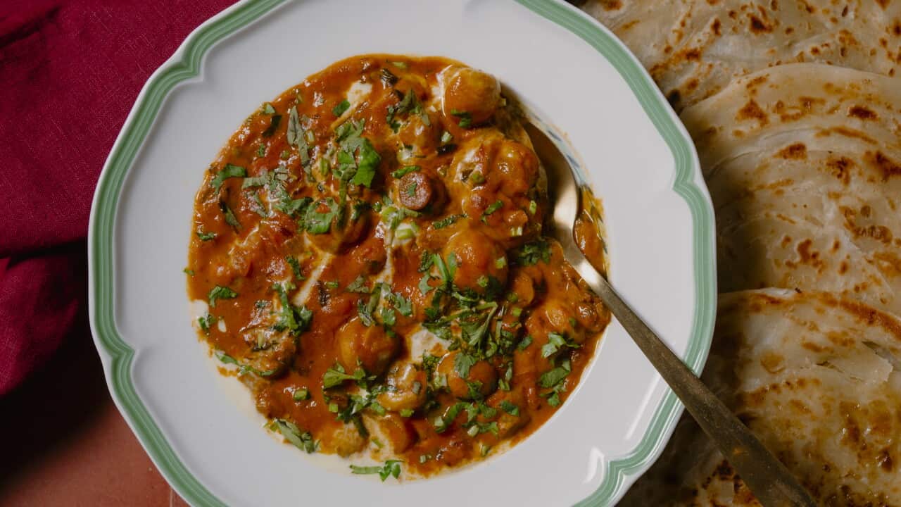 Mushroom masala with garlic roti