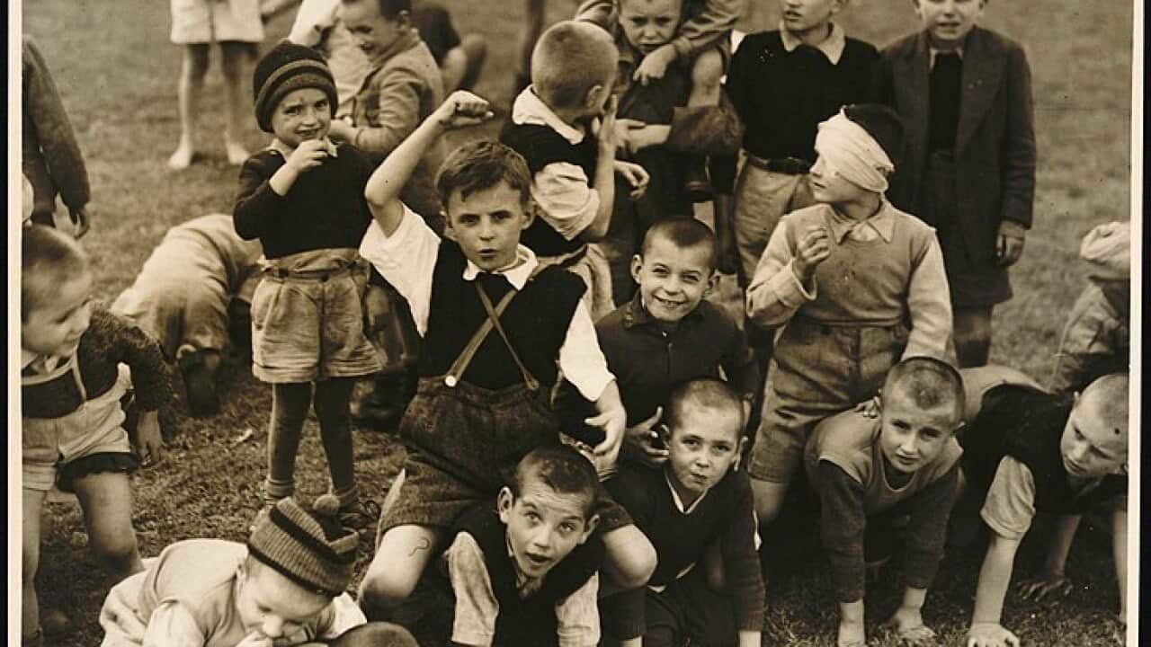 dzieci z Pahiatua Polish_refugees_arriving_in_New_Zealand_(Image_7).jpg