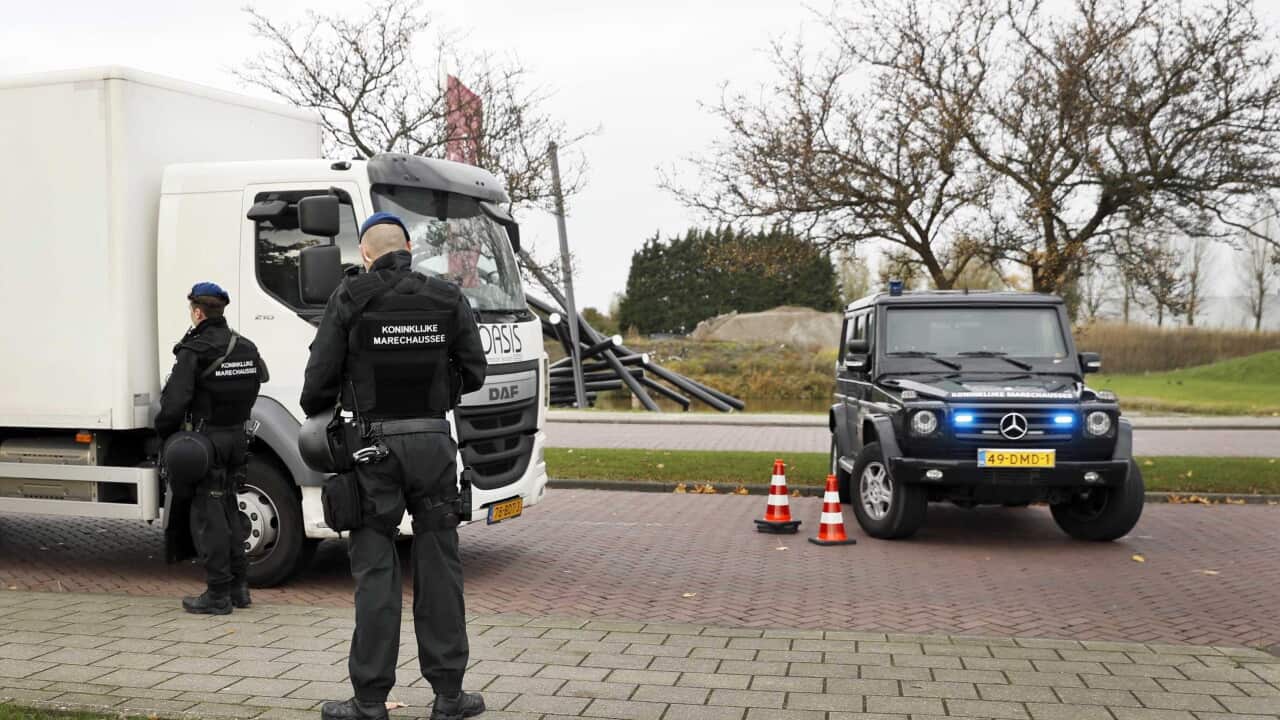 epa05634870 Dutch military police carry out controls at the entrance of Rotterdam The Hague Airport, Rotterdam, The Netherlands, 17 November 2016. Secuity was heigtened after a possible threat of a terror attack, reports stated. EPA/REMKO DE WAAL