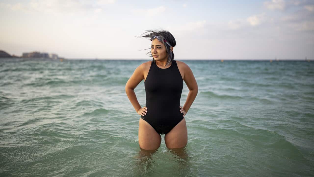 Middle Eastern woman fashion stylist