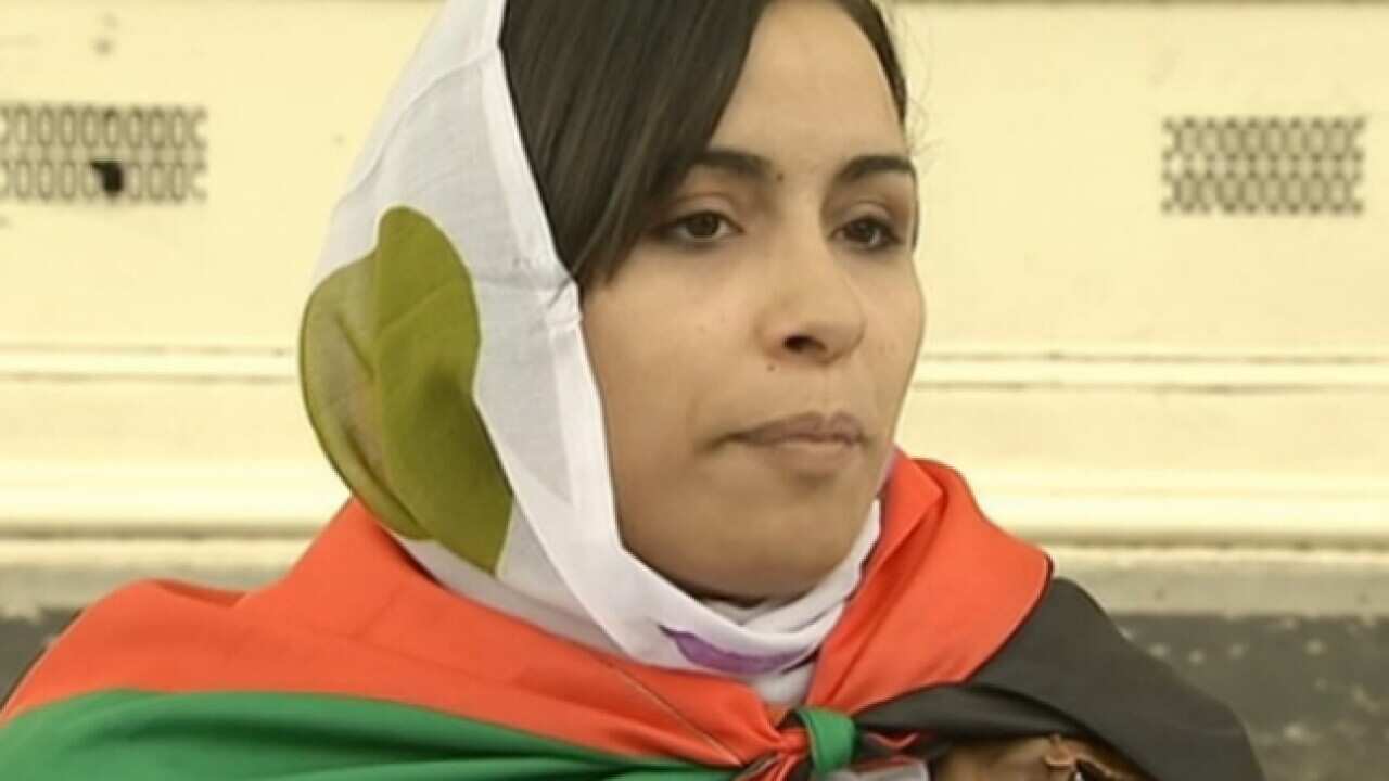 Malak_Amidan_Sahara_120509_B_SBS_1395541450