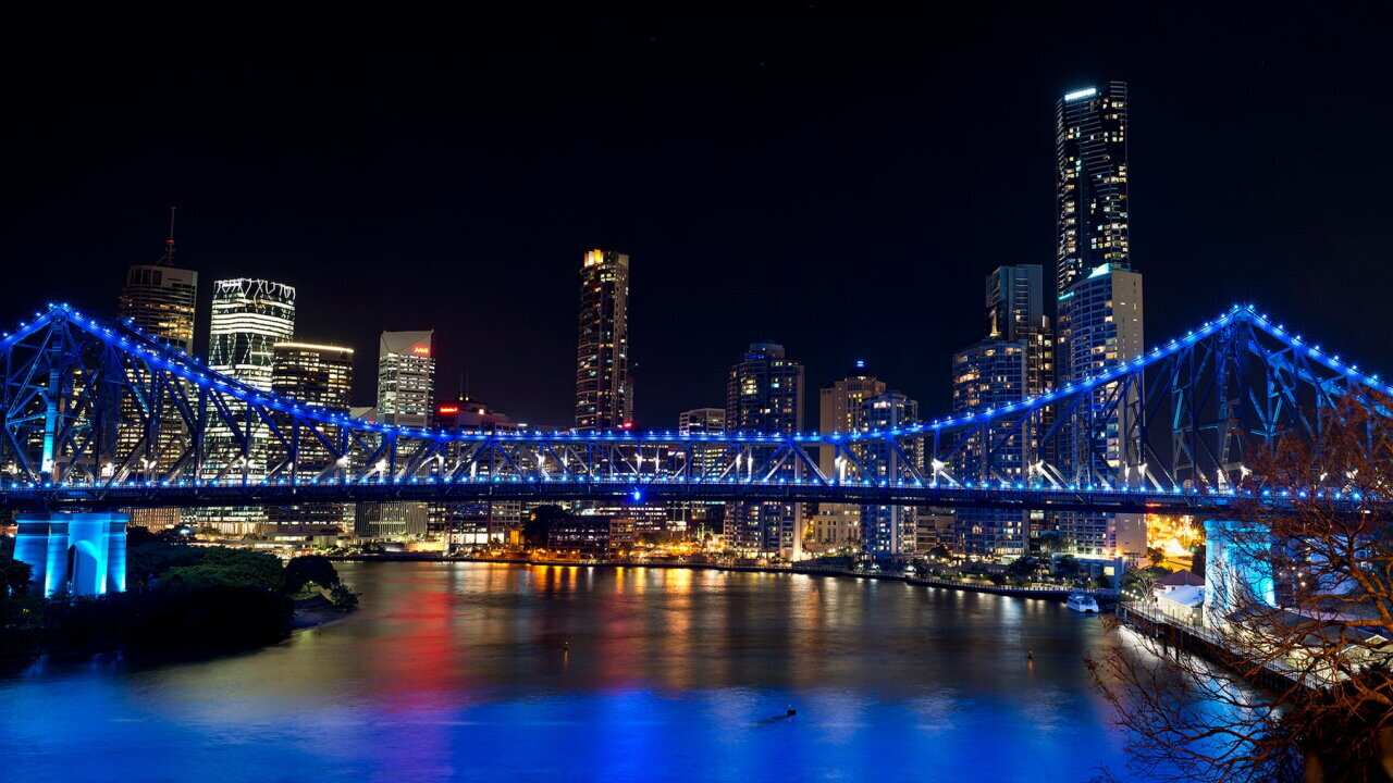 Brisbane by night