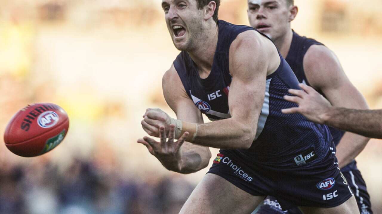 Michael Barlow of the Fremantle Dockers