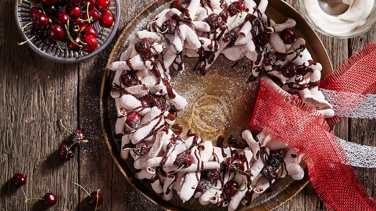 Meringue twig Christmas wreath
