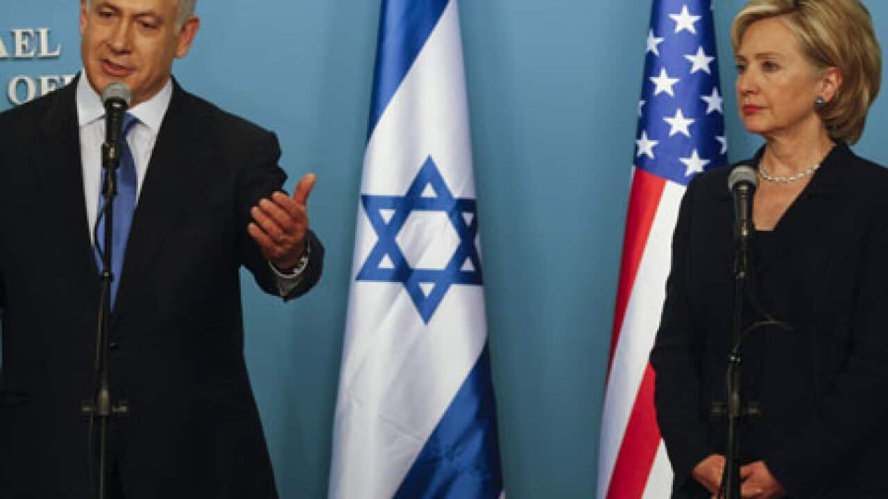 mideast_clinton_israel_091101_b_ap_1535793799