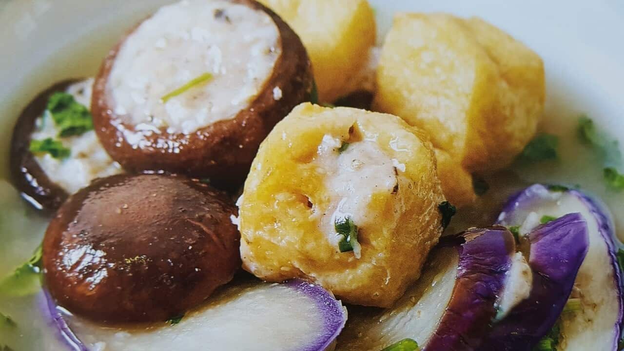 Stuffed three treasures in broth