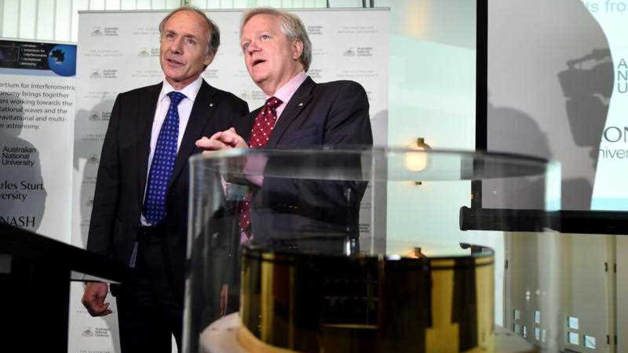 Australia's chief scientist Alan Finkel (left) and Vice-Chancellor of the ANU Brian Schmidt speak during a press conference at Parliament House in Canberra, Friday, Feb. 12, 2016. (AAP)