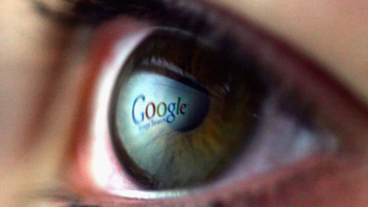 google_eye_b_091106_getty_458117396