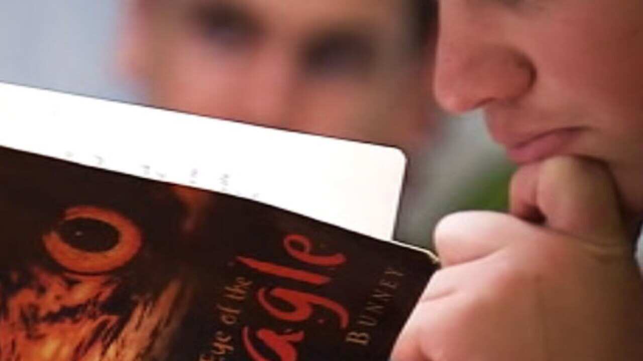 books_illiteracy_1762251411