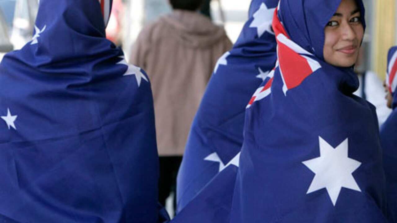 muslim_girls_aus_flag_hijab_1601_file_B_AAP_547313873