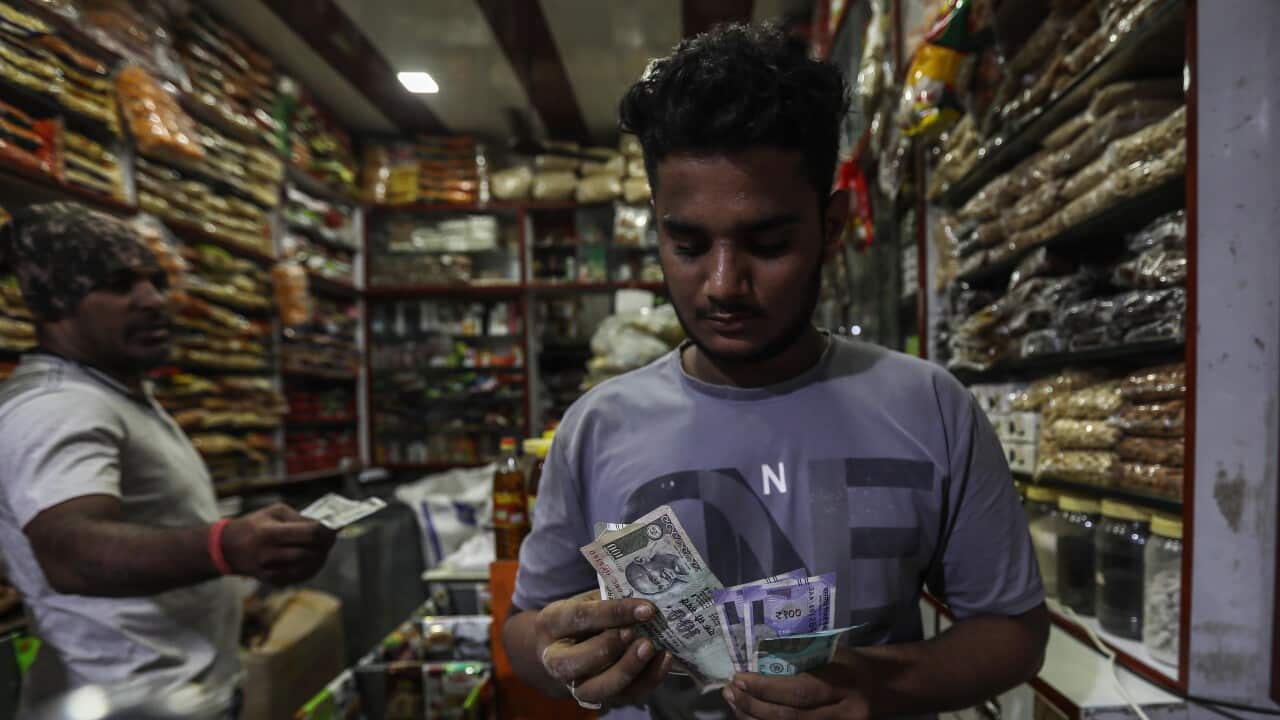 INDIA ECONOMY CURRENCY