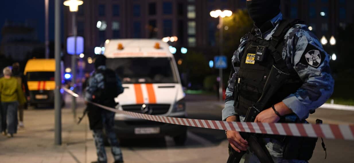 Moscow Restaurant Bombing: Three Dead in Deadly Attack
