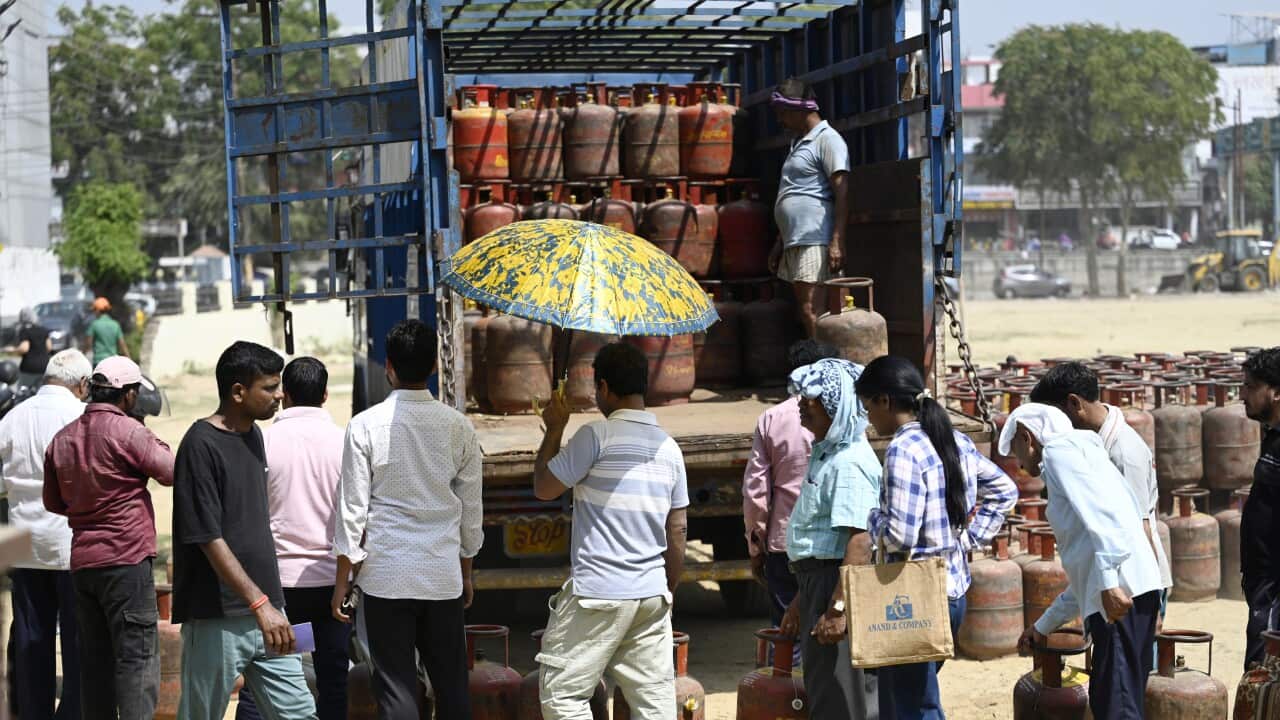 India: Long Queues At LPG Distributors Amid LPG Shortage Fears