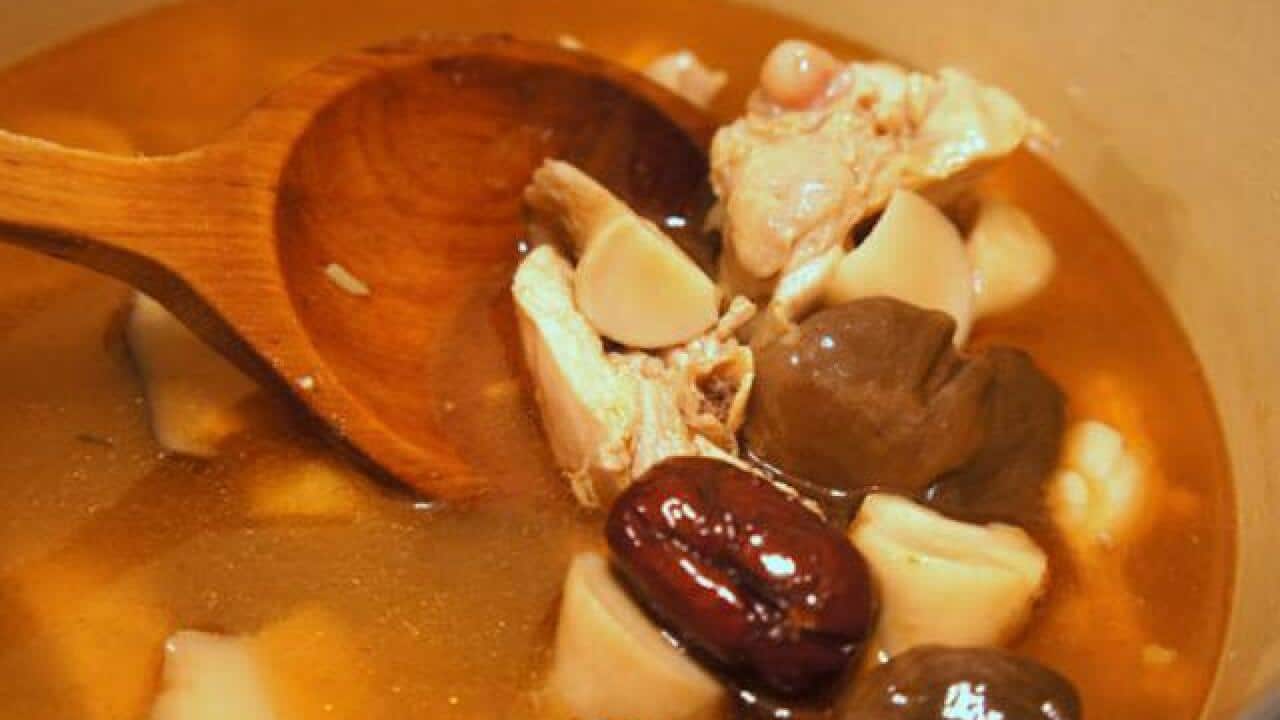 紅棗杏鮑菇麻油雞.jpg