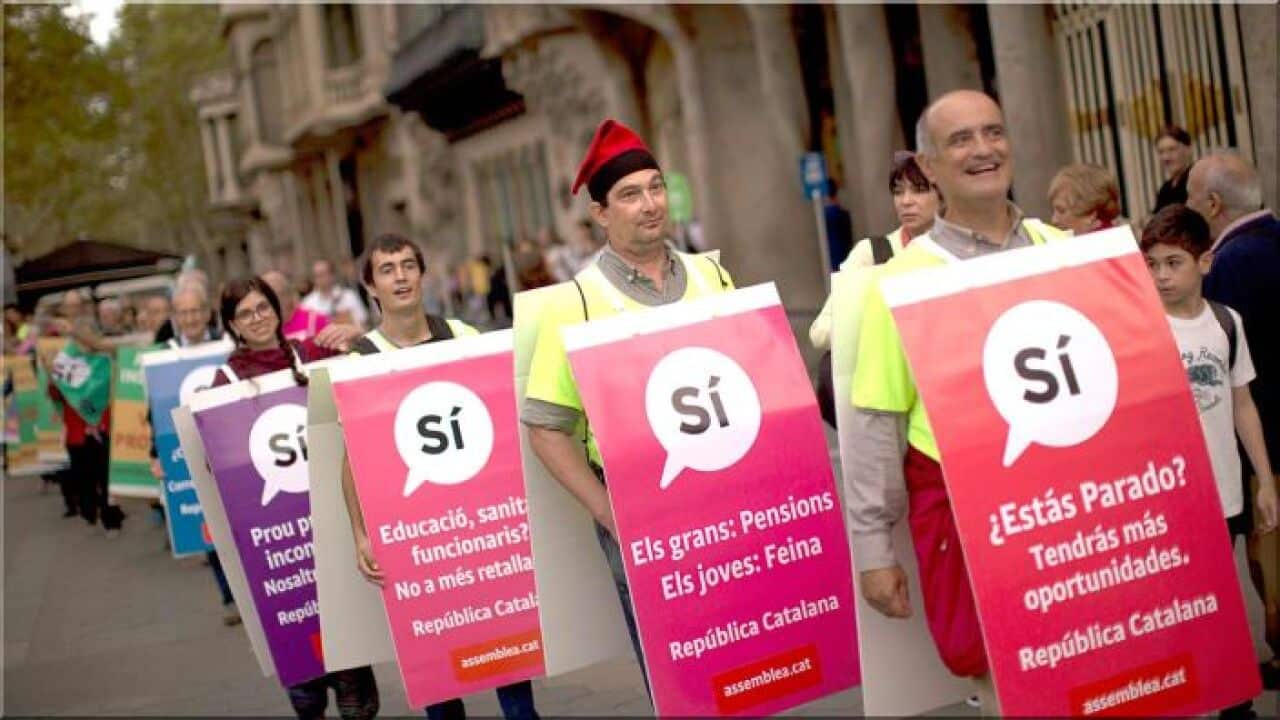 Pro-independence supporters take to the streets in support of the October 1 Catalonia referendum